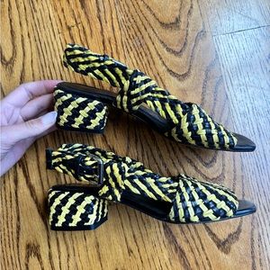 Bimba Y Lola woven sandal heel